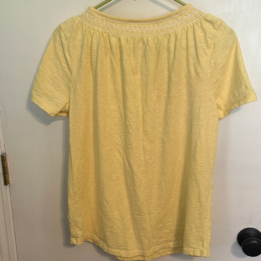0110 Talbots Soft Yellow Blouse womens size medium - Picture 5 of 5